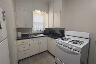 1015 E Walnut St, Green Bay, WI 54301 - Photo 23