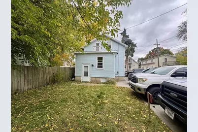 1015 E Walnut Street, Green Bay, WI 54301 - Photo 17