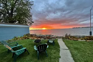 2927 Sunset Point Ln, Oshkosh, WI 54904 - Photo 25