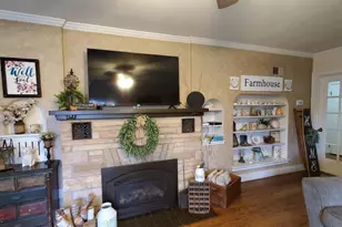 157 N Clinton Ave, Clintonville, WI 54929 - Photo 9