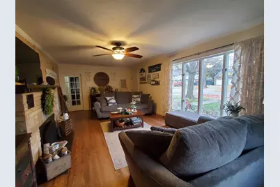 157 N Clinton Avenue, Clintonville, WI 54929 - Photo 7