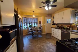 157 N Clinton Ave, Clintonville, WI 54929 - Photo 15