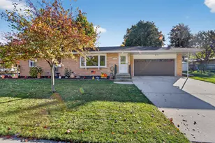 107 Hawthorne Ct, Chilton, WI 53014 - Photo 1