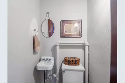 2534 S Webster Avenue, Green Bay, WI 54301 - Photo 11