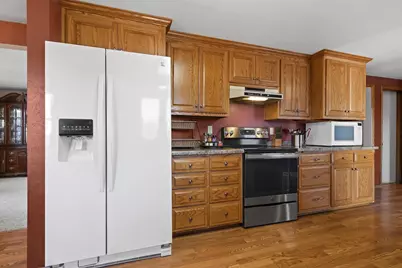 808 Voelker Street, De Pere, WI 54115 - Photo 13