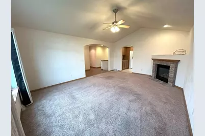 4727 N Apple Road, Appleton, WI 54913 - Photo 7