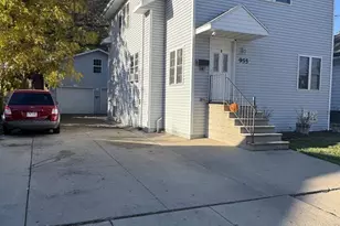 955 Denis Pl, Green Bay, WI 54303 - Photo 1