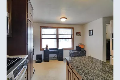 1410 S 7th Street, De Pere, WI 54115 - Photo 11