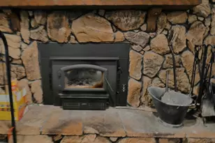 1410 S 7th St, De Pere, WI 54115 - Photo 9