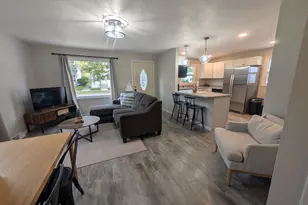 227 E Winnebago St, Appleton, WI 54911 - Photo 3