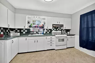 442 N Park Ave, Fond du Lac, WI 54935 - Photo 5