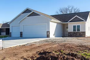 1009 Lotus Trail, Menasha, WI 54952 - Photo 25