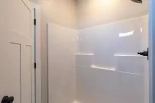 1009 Lotus Trail, Menasha, WI 54952 - Photo 15