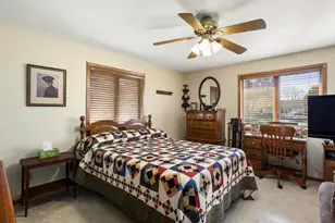 600 Karen Dr, Menasha, WI 54952 - Photo 9