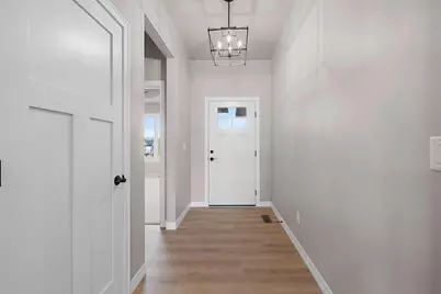 2882 Howard, Howard, WI 54313 - Photo 3