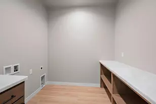 2882 Howard, Howard, WI 54313 - Photo 29