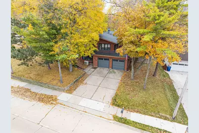 2470 Deckner Avenue, Green Bay, WI 54302 - Photo 3