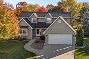 1318 Partridge Ct, Oshkosh, WI 54904 - Photo 1