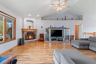 9410 Memory Ln, Neenah, WI 54956 - Photo 21