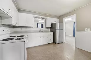 W5266 Bechaud Beach Dr, Fond du Lac, WI 54935 - Photo 17