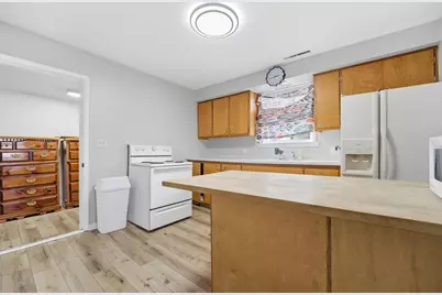 W5266 Bechaud Beach Drive, Fond du Lac, WI 54935 - Photo 5