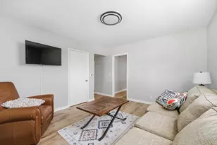 W5266 Bechaud Beach Dr, Fond du Lac, WI 54935 - Photo 7