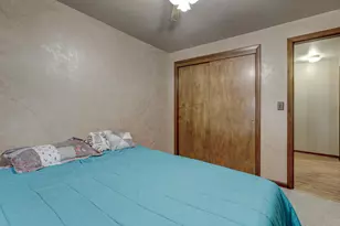 1010 Heyrman St, Green Bay, WI 54302 - Photo 21