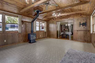 1010 Heyrman St, Green Bay, WI 54302 - Photo 15