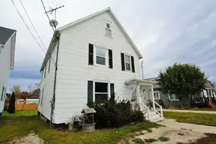 2114 10th St, Two Rivers, WI 54241 - Photo 1