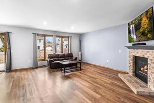 1568 S Oakwood Rd, Oshkosh, WI 54904 - Photo 9