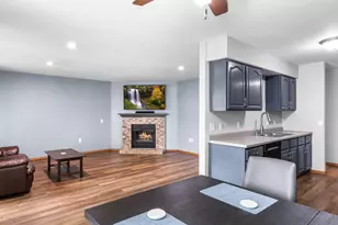 1568 S Oakwood Rd, Oshkosh, WI 54904 - Photo 19