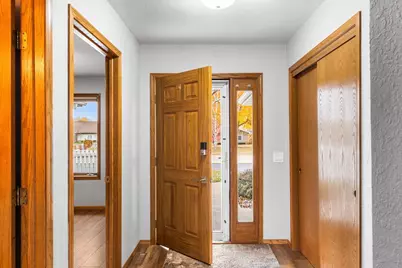 1568 S Oakwood Road, Oshkosh, WI 54904 - Photo 5