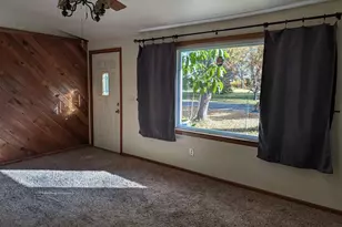 607 Hunters Point Rd, Neenah, WI 54956 - Photo 9