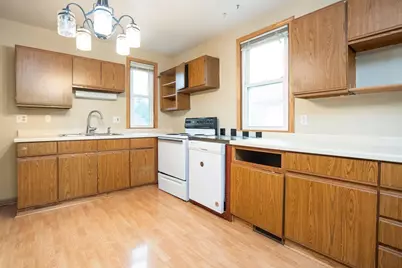 124 S Custer Street, Brillion, WI 54110 - Photo 7