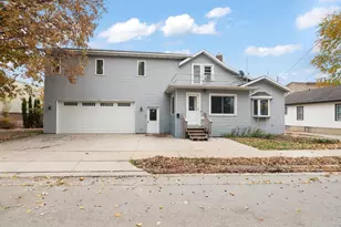 124 S Custer St, Brillion, WI 54110 - Photo 37