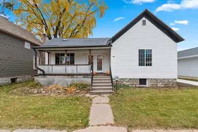1011 Blaine Street, Marinette, WI 54143 - Photo 1