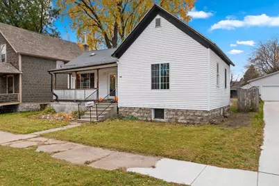 1011 Blaine Street, Marinette, WI 54143 - Photo 3