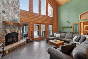 6764 Lee Harbor Ln, Oshkosh, WI 54902 - Photo 9