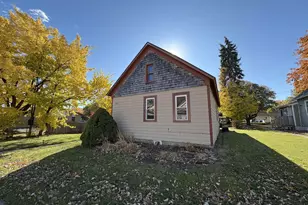 521 Clinton St, Green Bay, WI 54303 - Photo 3