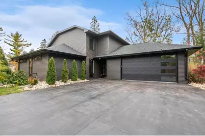 624 E Circle Ridge Place, Sturgeon Bay, WI 54235 - Photo 1