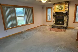 E8835 Huntley Rd, New London, WI 54961 - Photo 13