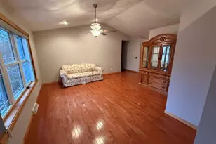 E8835 Huntley Rd, New London, WI 54961 - Photo 9