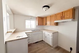 313 E Center St, Shawano, WI 54166 - Photo 11