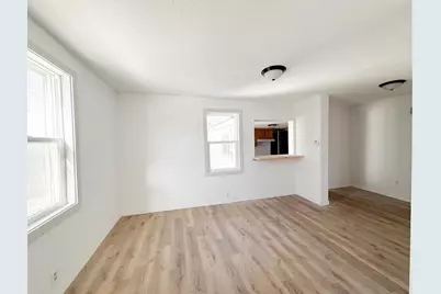 313 E Center Street, Shawano, WI 54166 - Photo 5