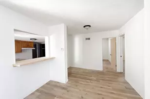 313 E Center St, Shawano, WI 54166 - Photo 7