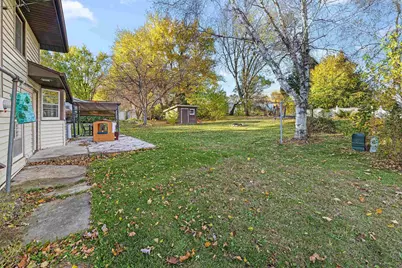 2102 Mary Avenue, New Holstein, WI 53061 - Photo 21