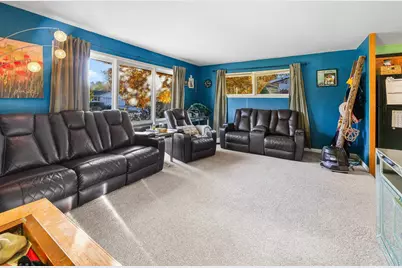 2102 Mary Avenue, New Holstein, WI 53061 - Photo 7