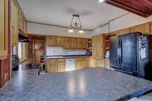 623 Cedar St, Edgerton, WI 54486 - Photo 19