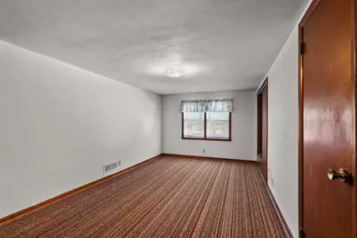 304 E 17th Street, Kaukauna, WI 54130 - Photo 15