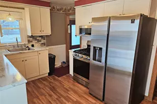 743 Madison St, Neenah, WI 54956 - Photo 3